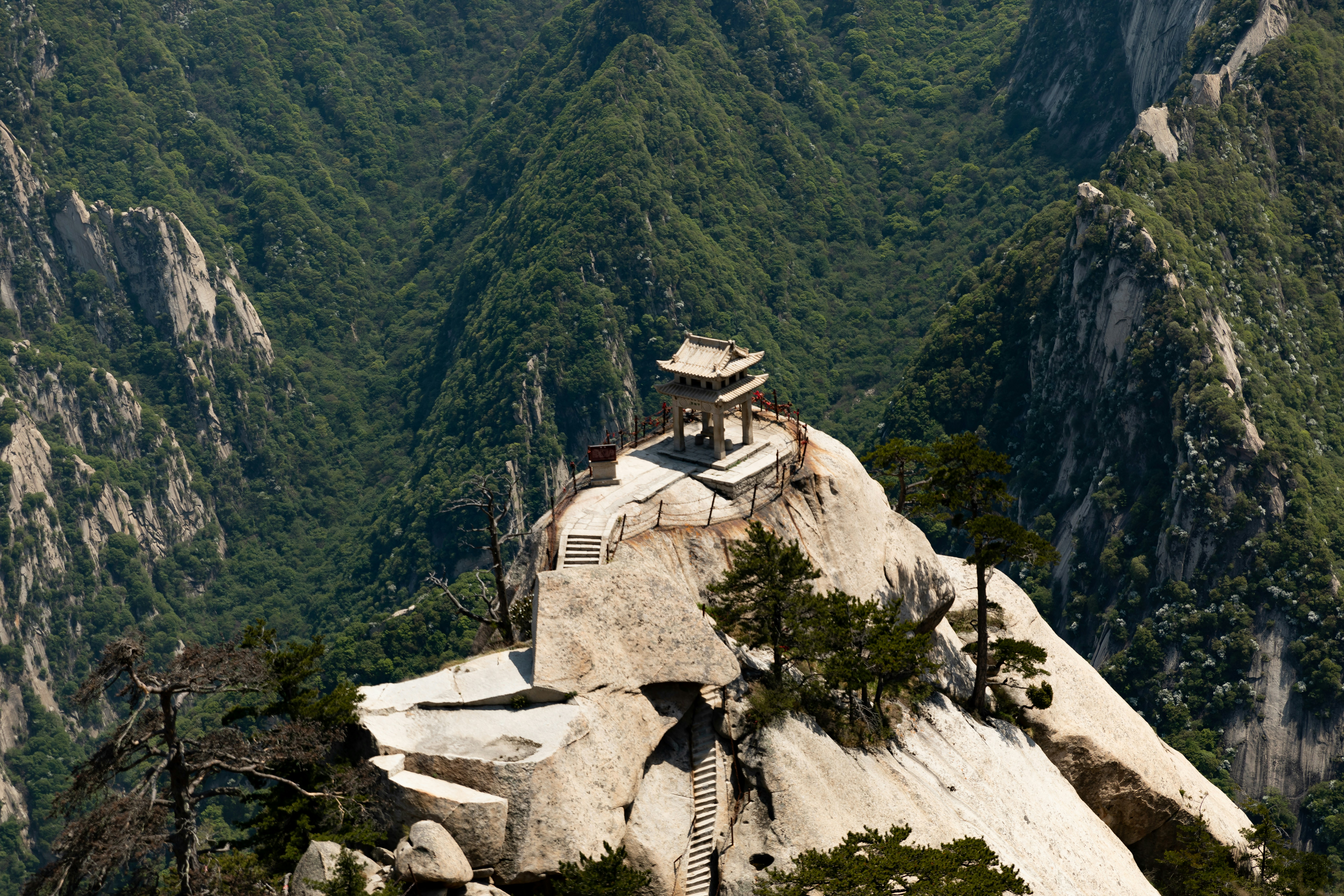 Hua Shan Plank Walk