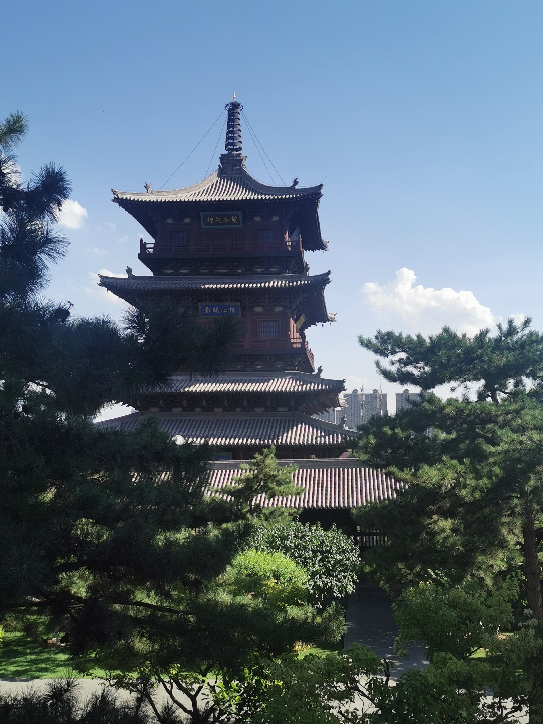 Huayan Temple