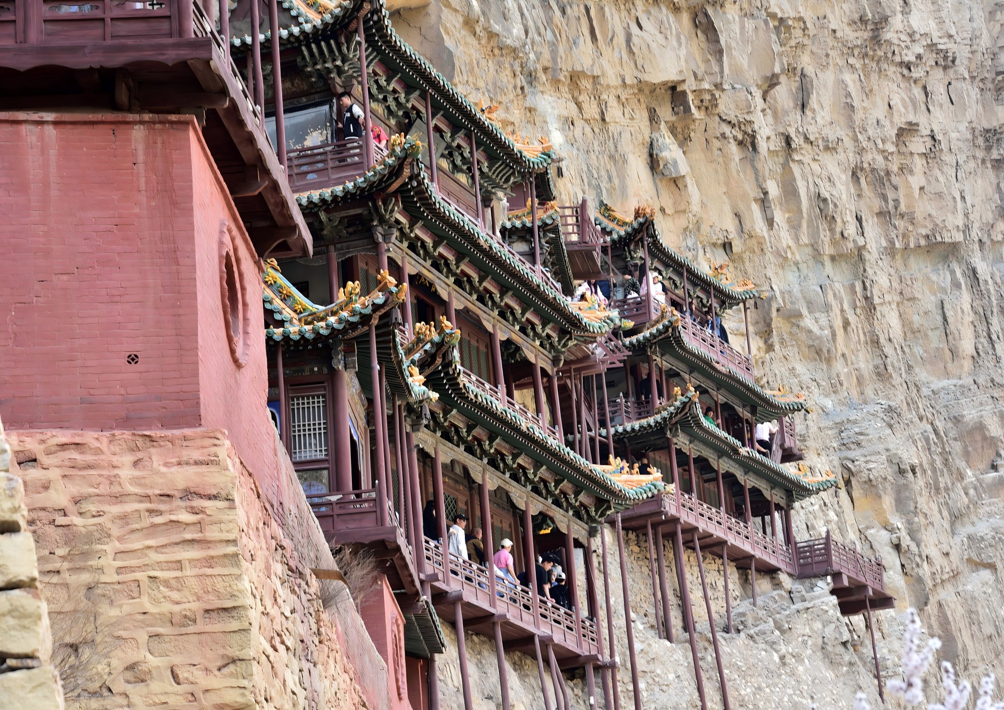 Xuankong Temple